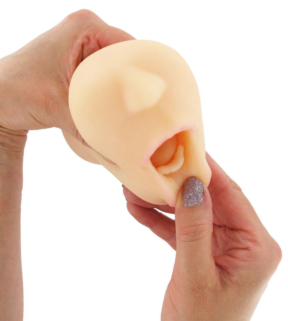BASIC-X-Alexis-masturbator-usta-2 BASIC X Alexis - masturbátor ústa
