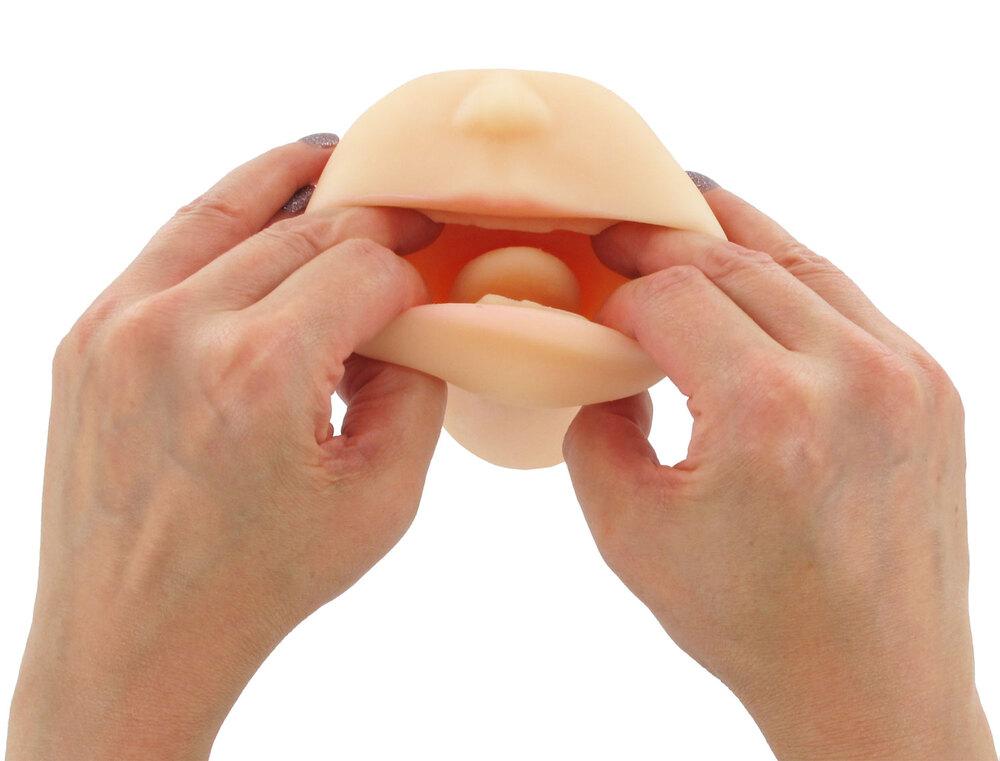 BASIC-X-Alexis-masturbator-usta-4 BASIC X Alexis - masturbátor ústa