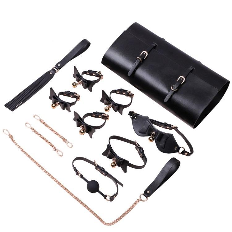 BASIC-X-Verona-luxusni-BDSM-sada-v-pouzdru-cerna BASIC X Verona luxusní BDSM sada v pouzdru černá