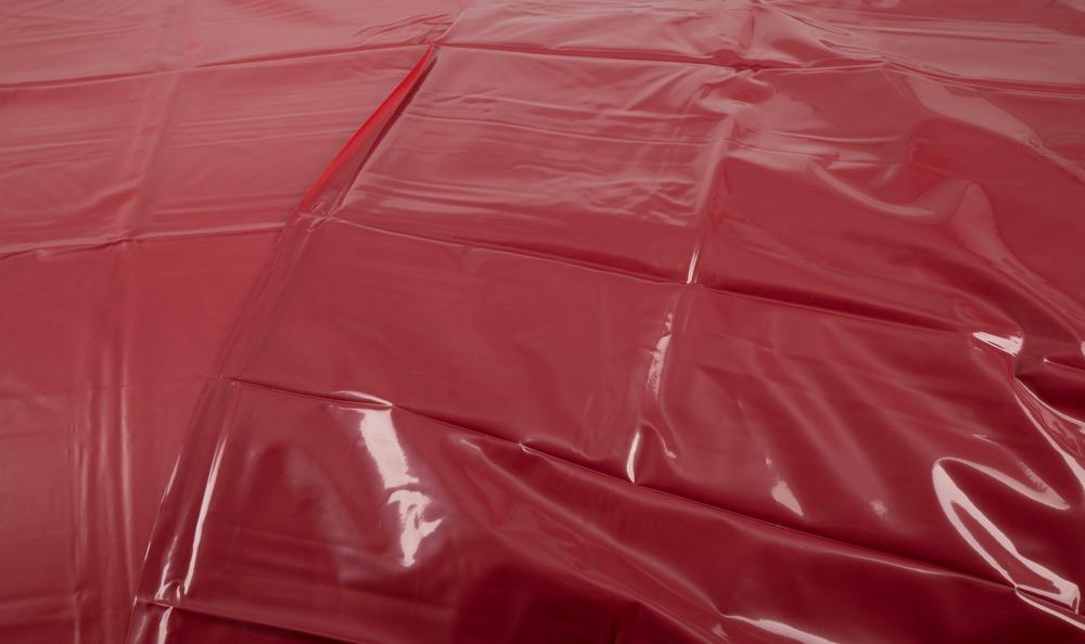 Fetish-Lakovane-lozni-pradlo-PVC-prosteradlo-200x230-cm-cervena-2 Fetish Lakované ložní prádlo - PVC prostěradlo 200x230 cm - červená