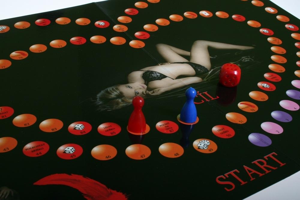 Rozkos-Eroticka-stolni-spolecenska-hra-6 Rozkoš Erotická stolní společenská hra