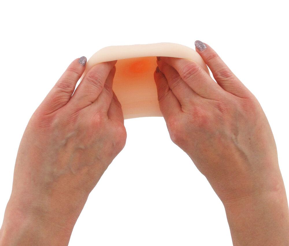BASIC-X-Samantha-masturbator-usta-4 BASIC X Samantha - masturbátor ústa