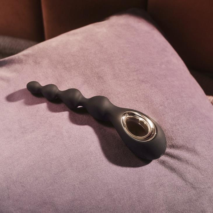 LELO-Soraya-Beads™-vibracni-analni-korale-cerne-6 LELO Soraya Beads™ vibrační anální korále - černé