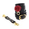 Taboom Wild Roses pouta na ruce